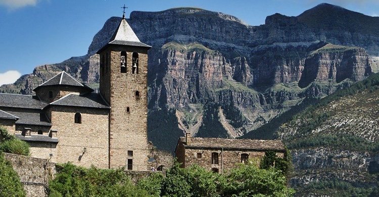 Torla-Ordesa (wikimedia.org)