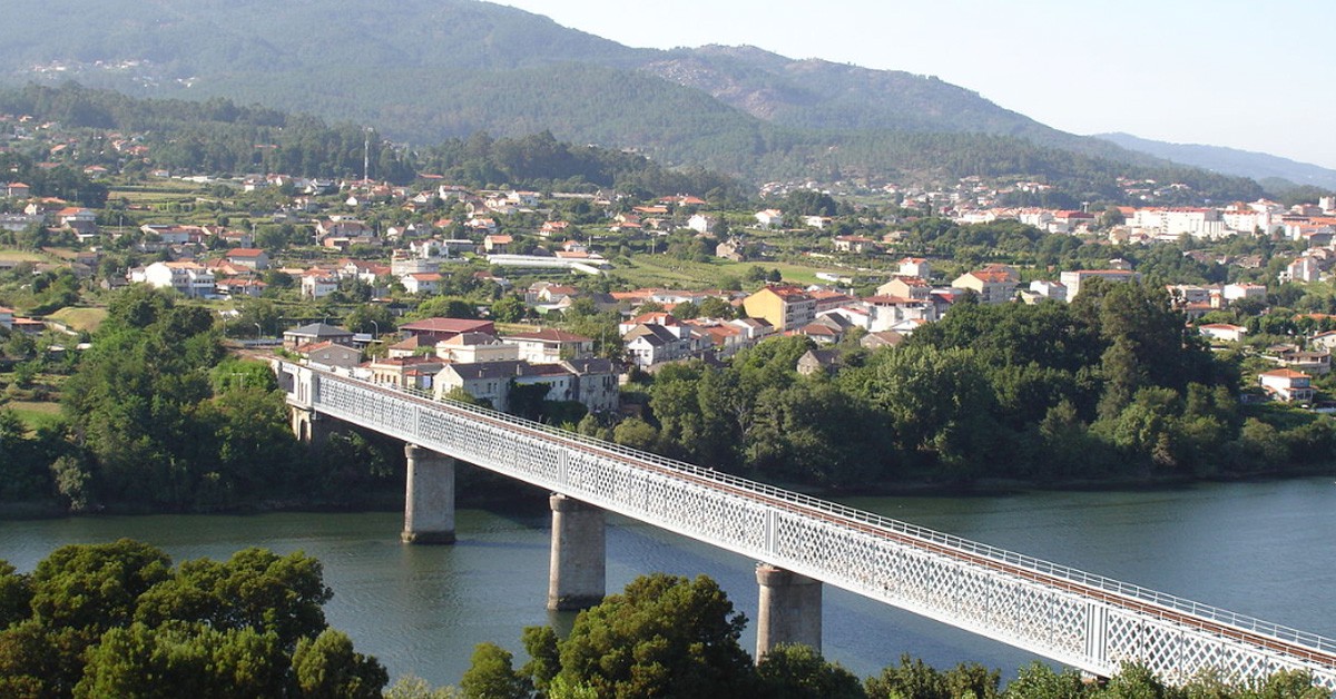 puente de Tuy (wikipedia)