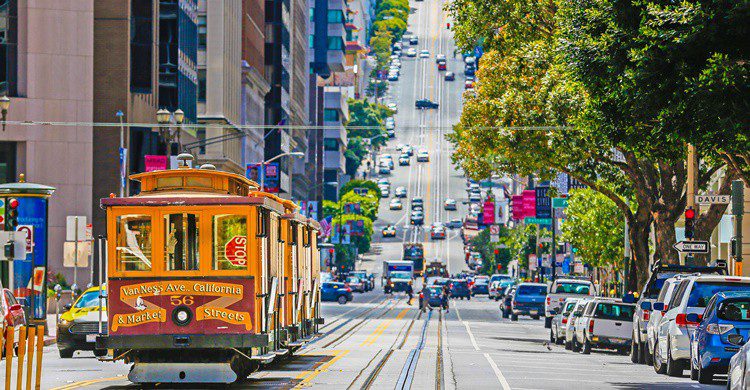 Tranvía en San Francisco. Batuhanozdel (iStock)