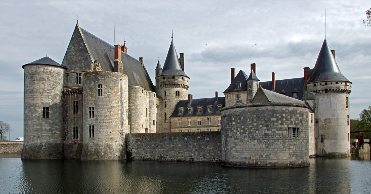 Sully-sur-Loire (sybarite48, Foter)