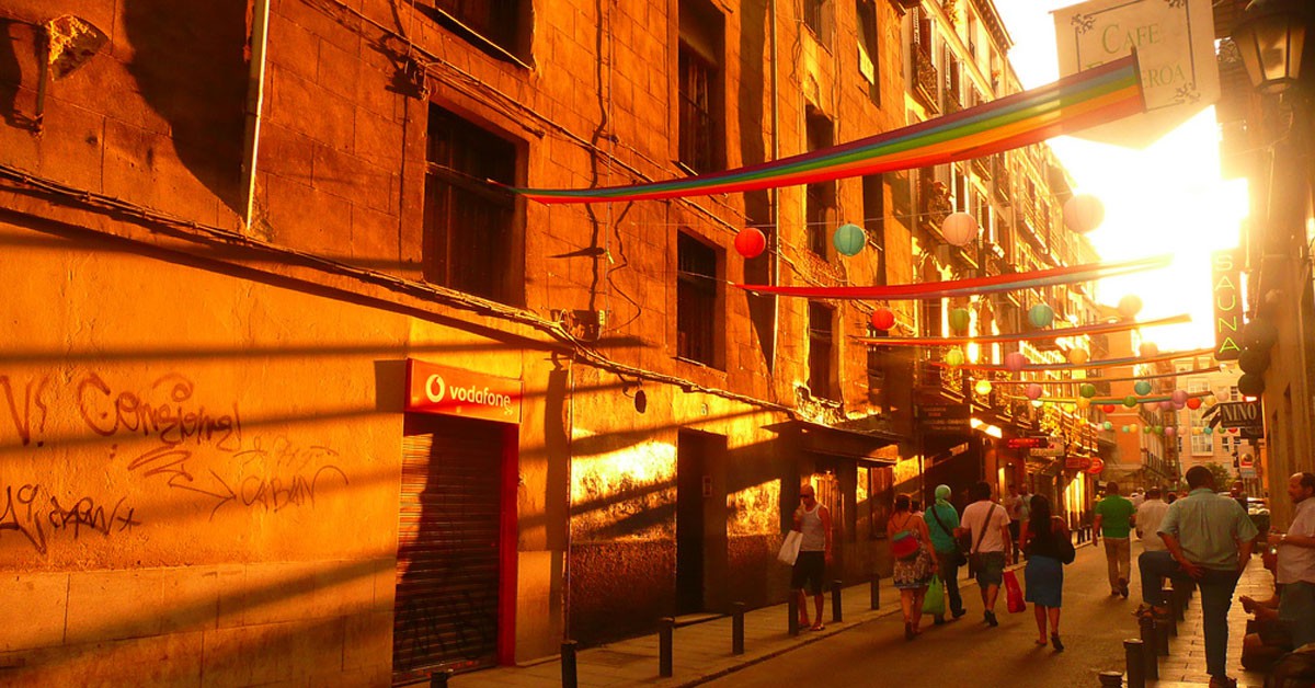 Busca famosos en el colorido barrio de Chueca en Madrid (Flickr)