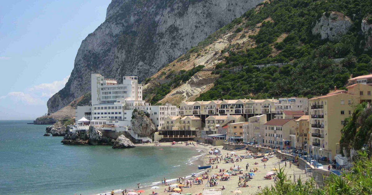 En la península puedes acudir a casarte a Gibraltar (Flickr)