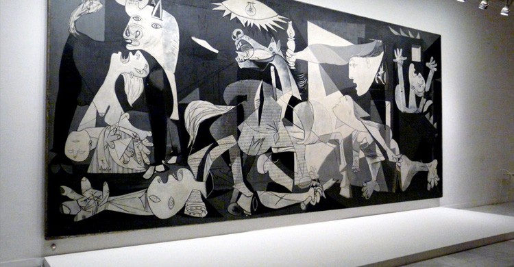 maldición Picasso Guernica (wikipedia)