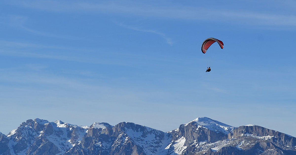 Los Picos de Europa a tus pies desde Somave (Fuente: fuentesdesomave.com)
