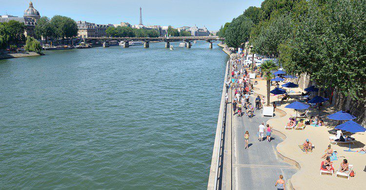 Playa en la orilla del Sena. IulianDaniel (iStock)