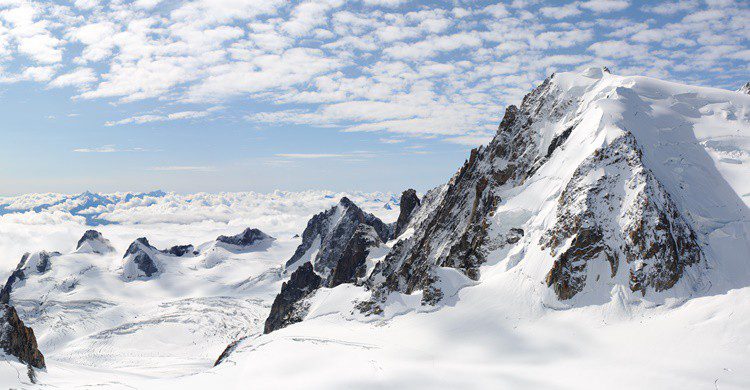 Mont Blanc, en los Alpes. AntonioGuillem (iStock)