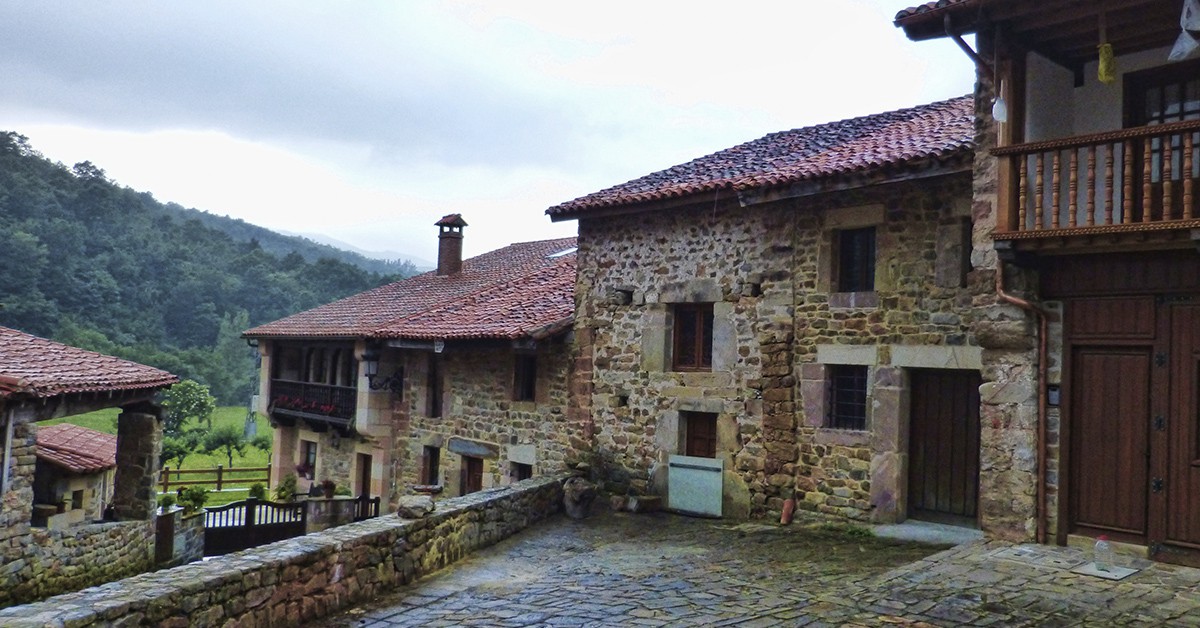 Barcena Mayor, Cantabria (juantiagues, Flickr)