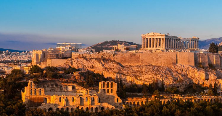 Atenas y la Acrópolis (Istock)