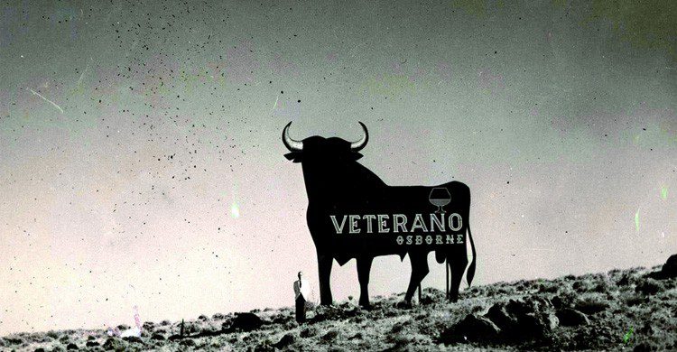 Toro de Osborne original (osborne.es)