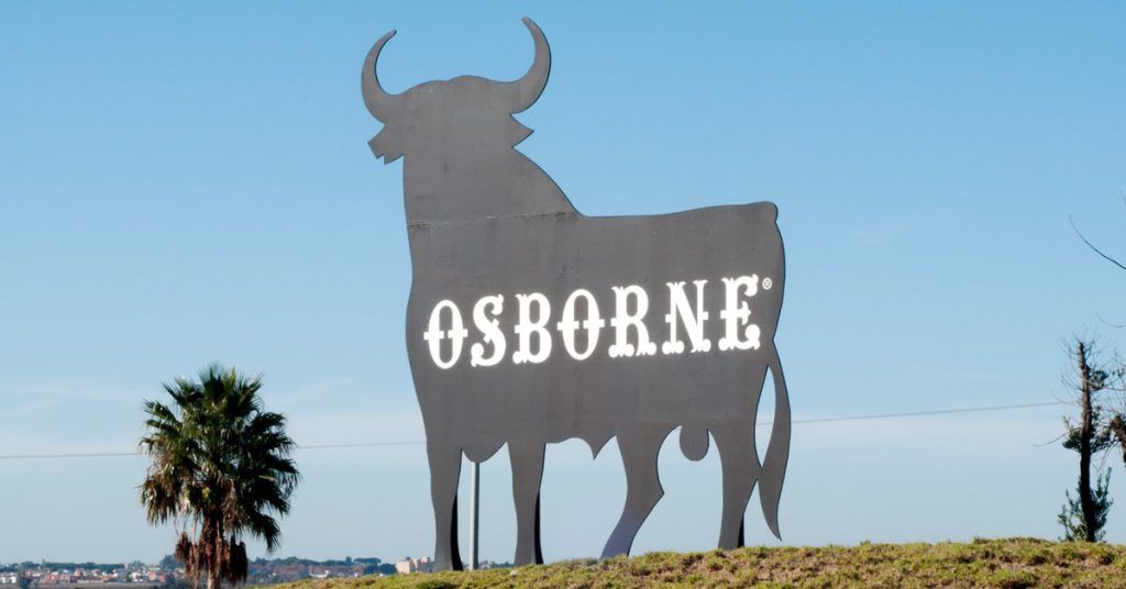 Sigue leyendo 10 curiosidades sobre los toros de Osborne