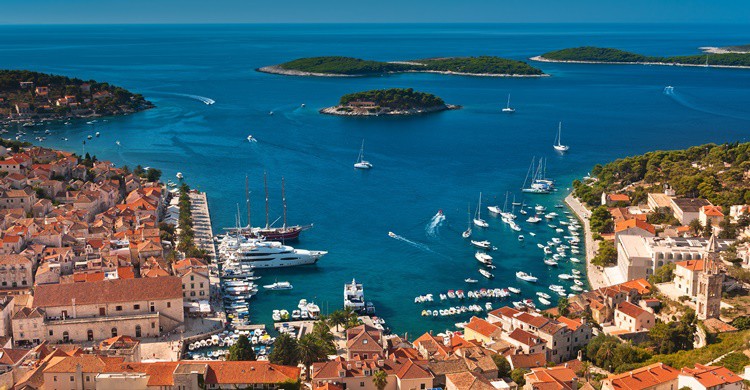 3. Con la 'jet set' en Hvar