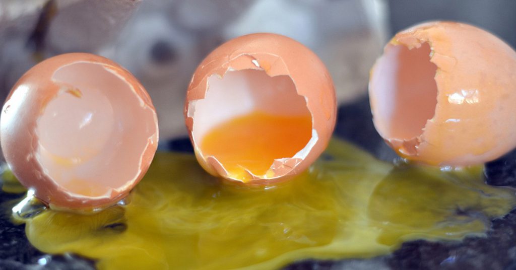 Fotografía huevos rotos