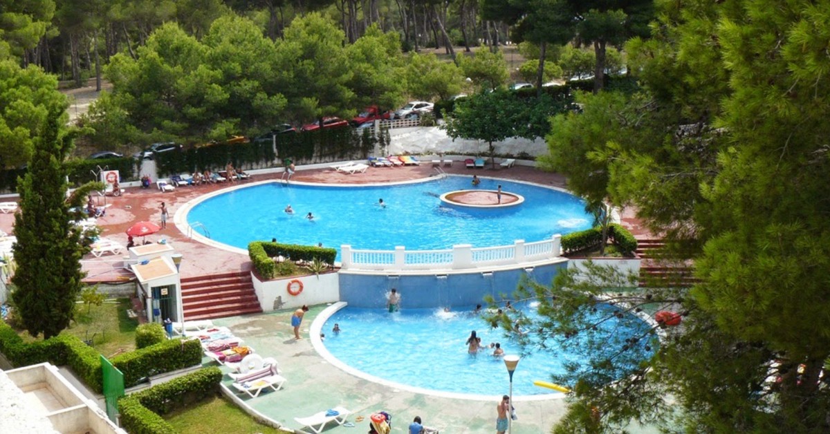 Imagen de las piscinas de Catalonia Gardens Apartamentos 
