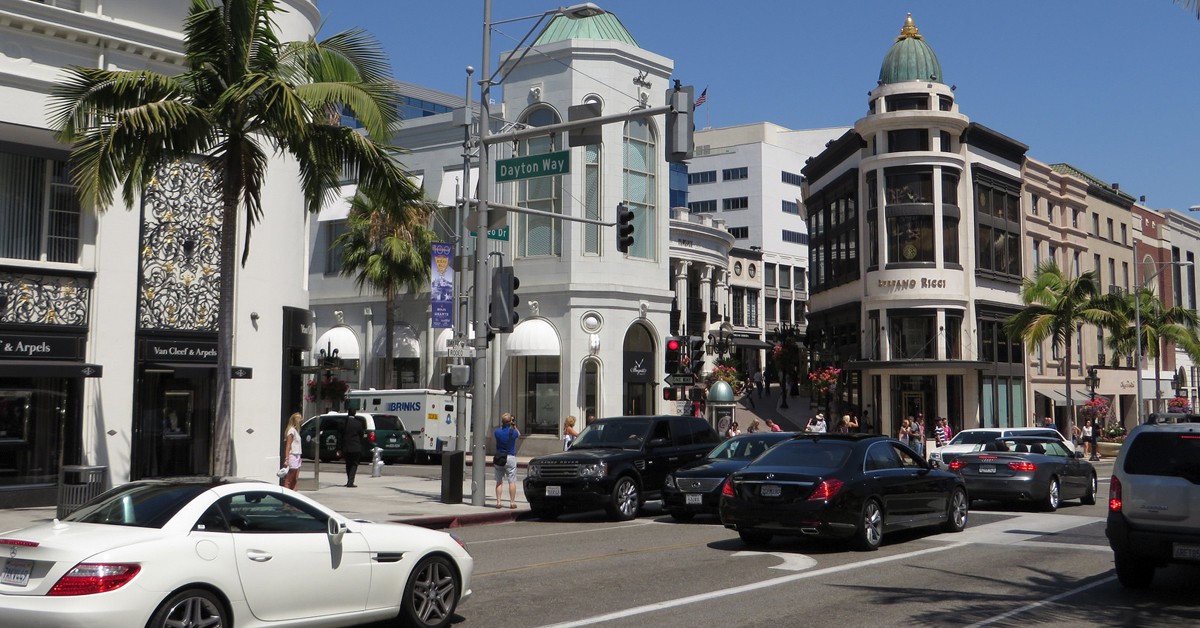 Paseo por Rodeo Drive muy cerca de Beverly Hills