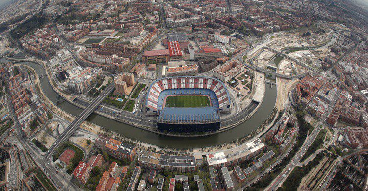 Vista aérea del Vicente Calderón (https://www.atleticodemadrid.com)