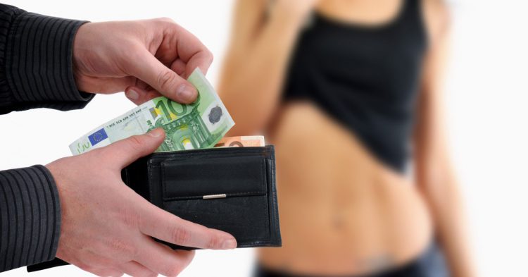 sexo por dinero (Istock)