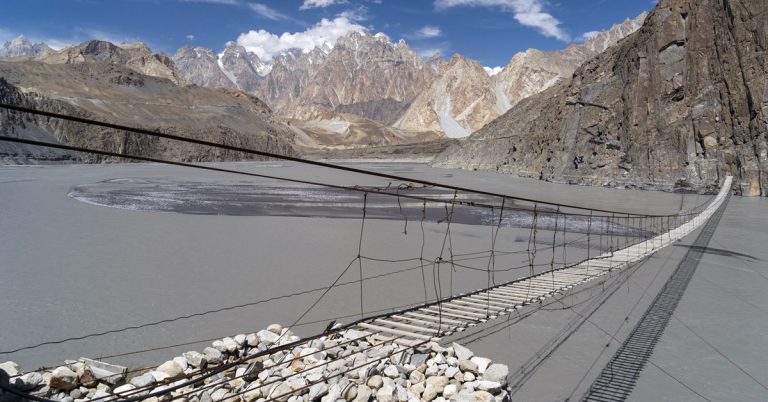Puente de Hussaini, Pakistán