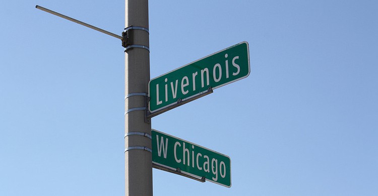 West Chicago con Livernois en Detroit