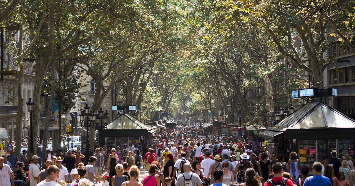 Imagen de Las Ramblas de Barcelona en pleno mes de agosto.