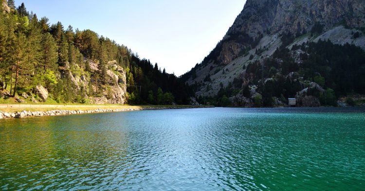 Lago Panticosa en primavera