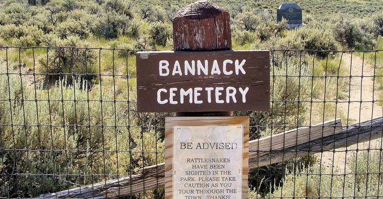 Cementerio de Bannack (Raymond Hitchcock, Foter)