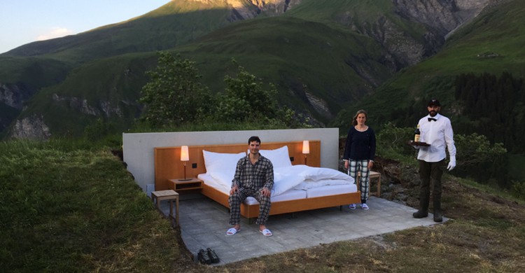 Null Stern Hotel (Web de la oficina de turismo de Safiental)