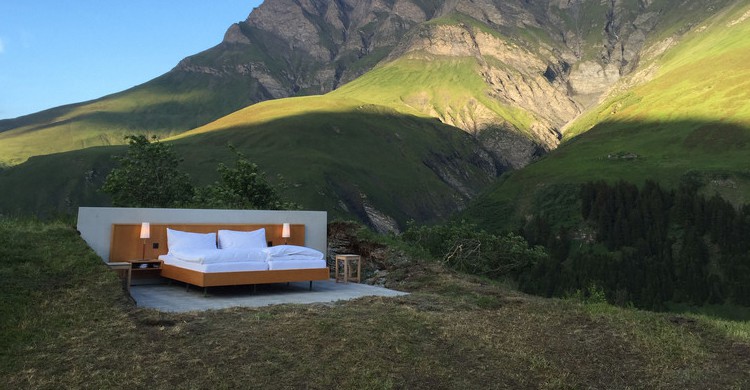 Null Stern Hotel (Web de la oficina de turismo de Safiental)