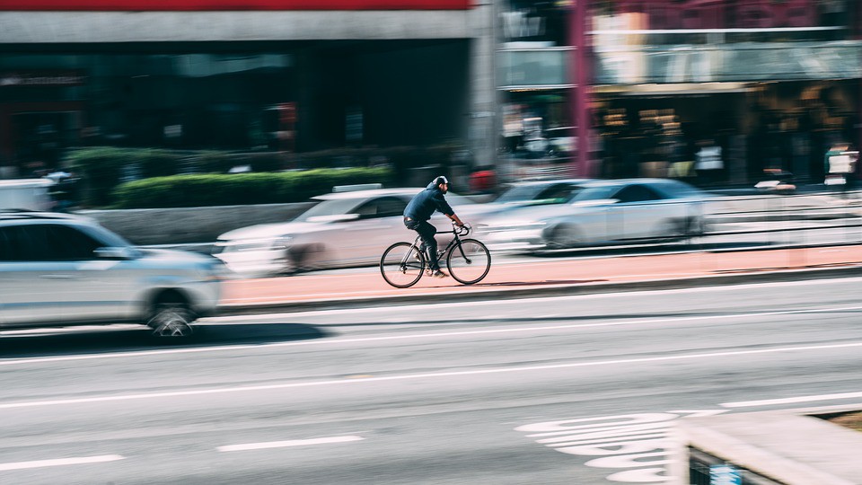 ¿Por qué es mejor visitar una ciudad en bici?