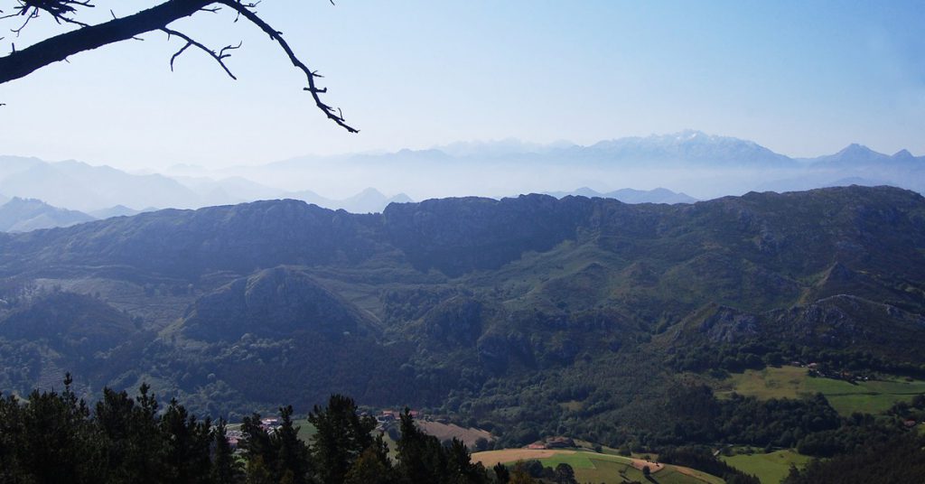 Panorámica de los Picos de Europa desde el Mirador del Fito (Flickr, Robert)