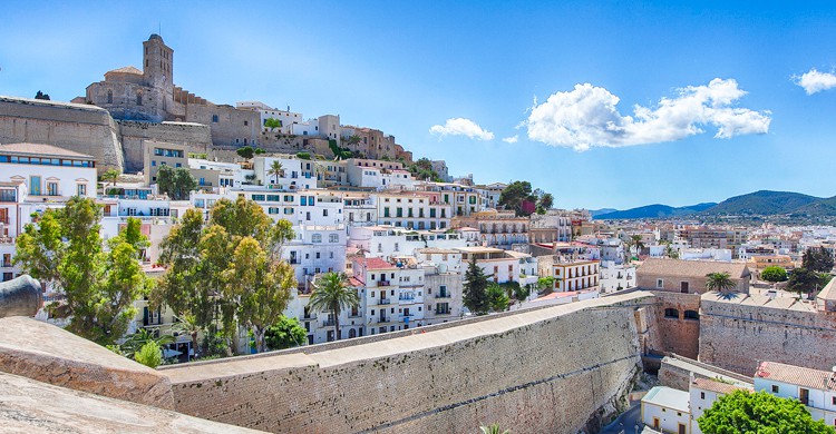 viajar con ryanair a ibiza