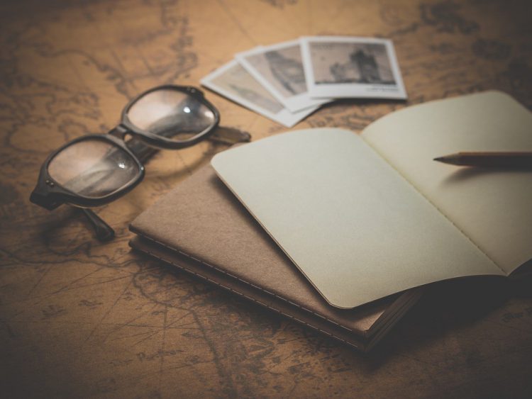 Cuaderno del viaje con fotografías 