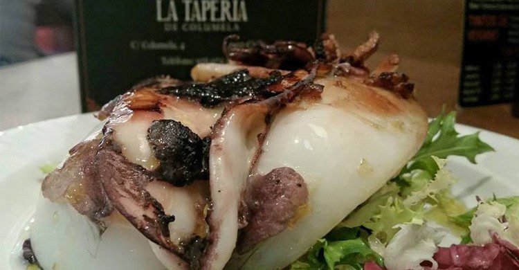 Choco de Trasmallo a la plancha (Web de La Tapería de Columela)