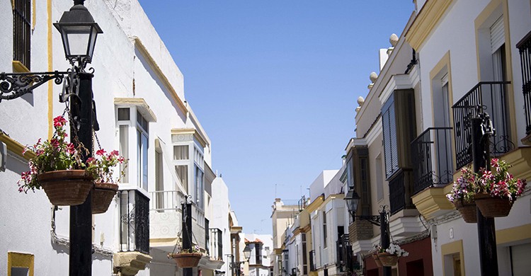 Calle del casco histórico de Rota, Cádiz