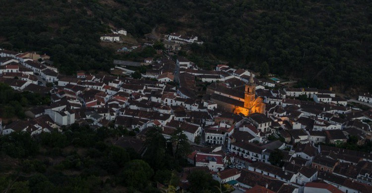 Vista de Alájar. Jose Losada – Fotografía (Flickr)