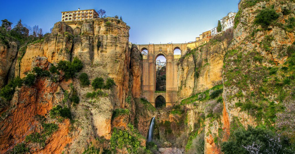 Sigue leyendo 10 pueblos con encanto en Andalucía que no puedes perderte