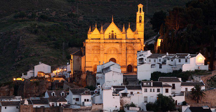 Vistas de la catedral de Antequera