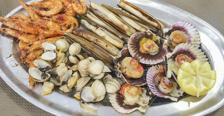 Mariscada variada de Galicia