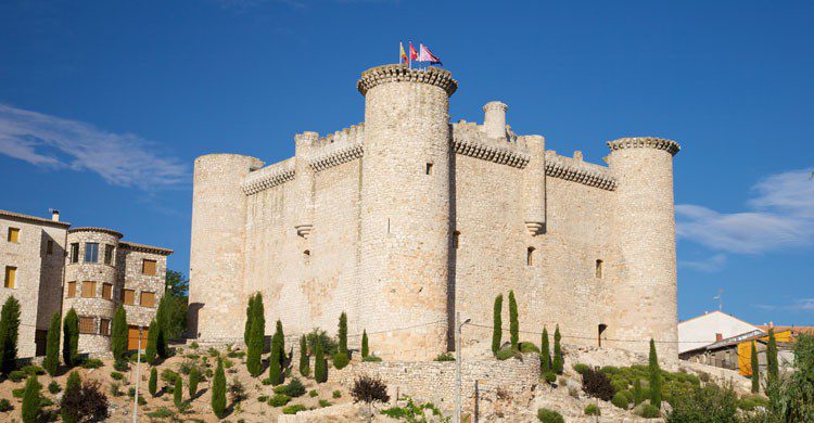 Castillo de Torija en verano