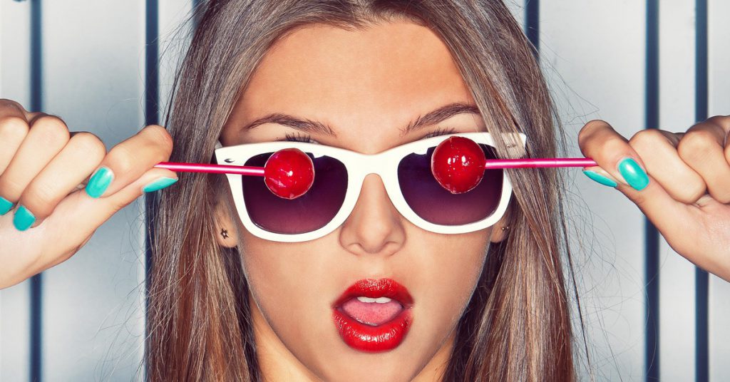 imagen chica cool chupa chups