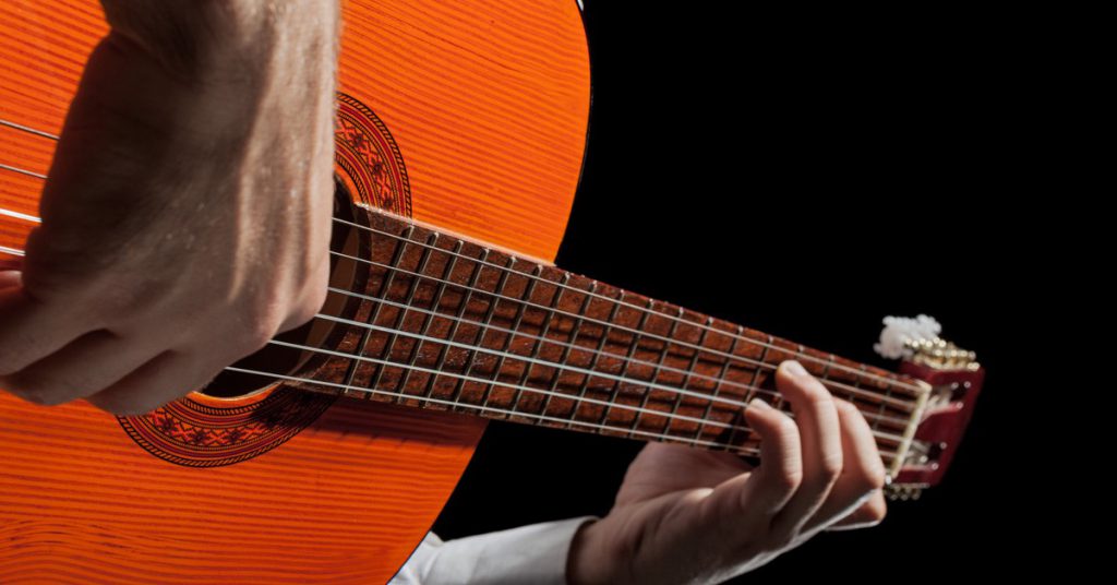 imagen guitarra española 6 cuerdas