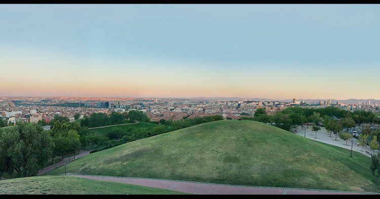 Skyline de Madrid al atardecer