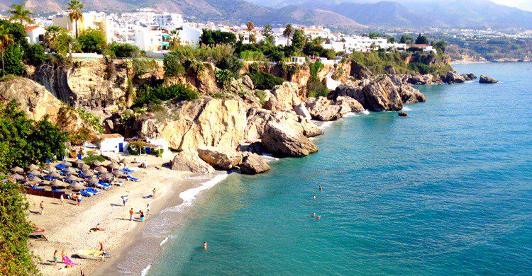 Cala en Nerja. Nick Kenrick (Flickr)