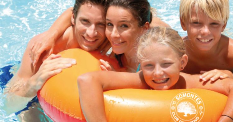 Piscina de Somontes (www.cdsomontes.com)