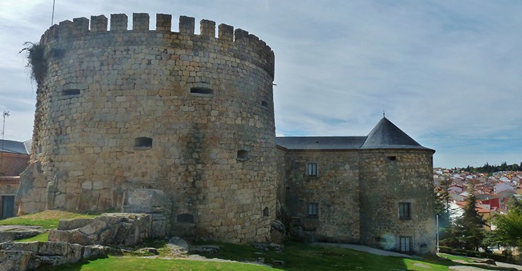 Palacio de Magalia, Las Navas del Marqués