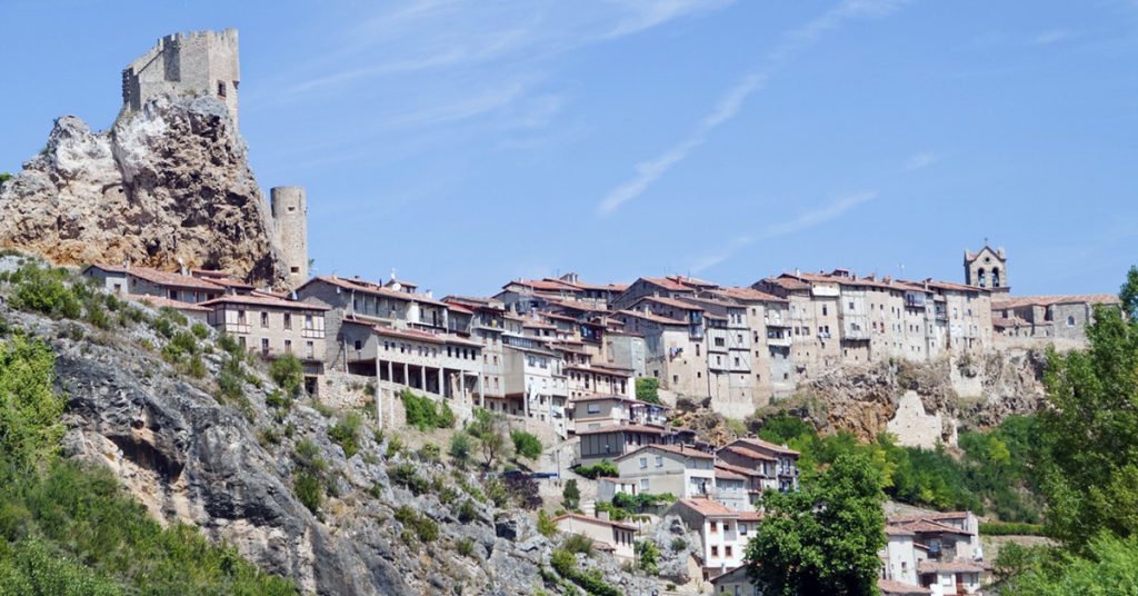 Sigue leyendo 8 pueblos con encanto en Castilla y León que debes conocer