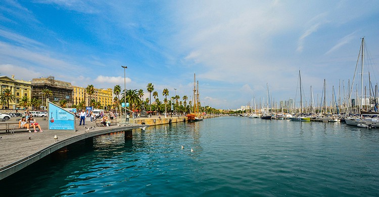 Vistas del puerto de Barcelona