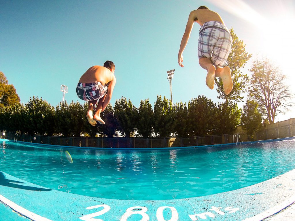 Sigue leyendo Esto es lo que tienes que saber para que tu hijo no se ahogue en la piscina