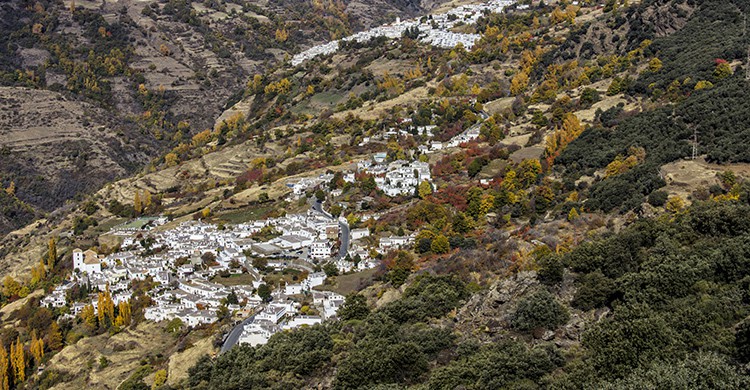 Vistas de un pueblo de la Alpujarra