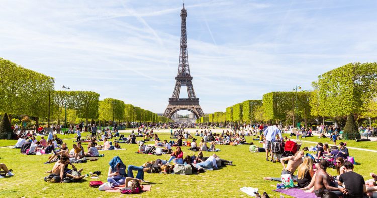 jardines de laTtorre Eiffel en primavera