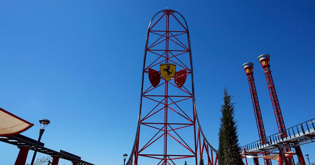 Fotografía de algunas de las atracciones de Ferrari Land en Port Aventura.